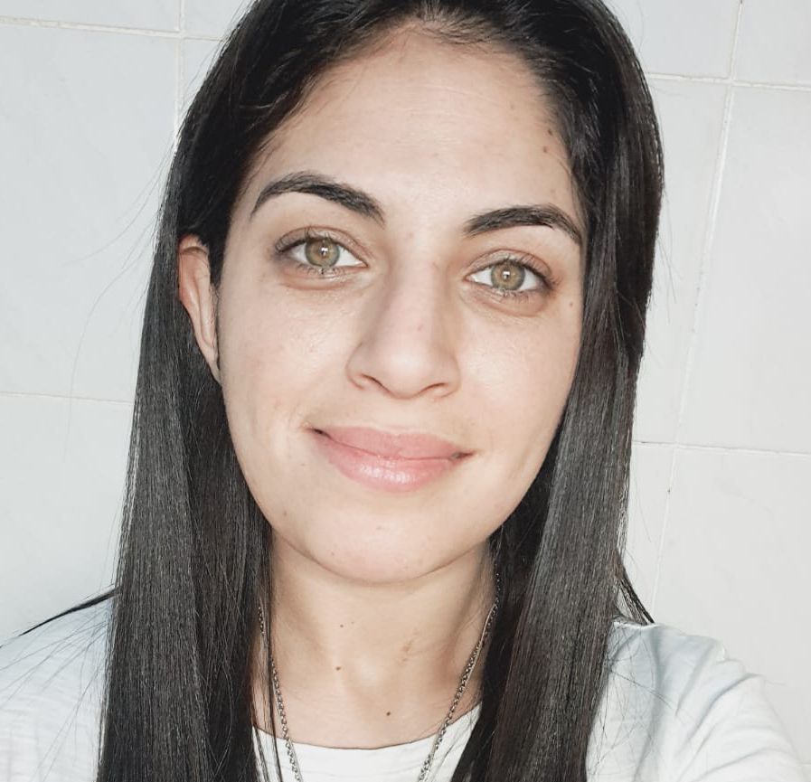 VAZQUEZ              MARÍA PAZ           
